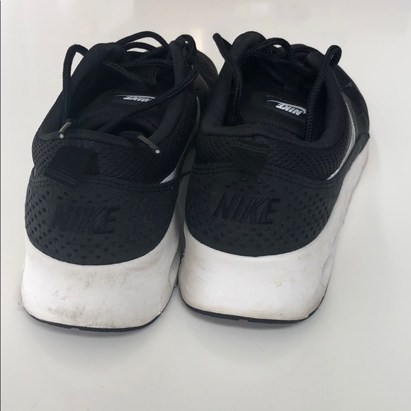 Nike Thea sneakers - Picture 2 of 5
